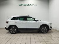 Usado Skoda Karoq Ambition 110 CV (80 kW) 2024 Blanco SUV