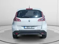 Usado Renault Scénic III Expression 106 CV (77 kW) 2009 Blanco