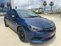 Usado Opel Astra GS Line 105 CV (77 kW) 2021 Azul Berlina