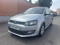 Usado VW Polo Advance 90 CV (66 kW) 2013 Gris / plata Utilitario