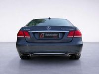 Usado Mercedes E300 231 CV (169 kW) 2014 Gris Familiar
