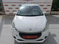 Usado Peugeot 208 Active 68 CV (50 kW) 2013 Blanco Utilitario