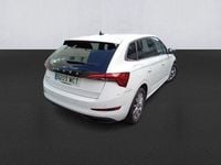Usado Skoda Scala Ambition 110 CV (80 kW) 2022 Blanco Utilitario