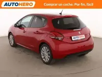 Usado Peugeot 208 Style 82 CV (60 kW) 2017 Rojo Utilitario