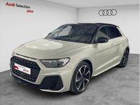 Usado Audi A1 Sportback Black Edition 110 CV (80 kW) 2024 Blanco glaciar (metalizado)/techo negro mito Utilitario