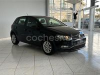 Usado VW Polo Advance 90 CV (66 kW) 2015 Negro Berlina