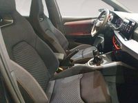 Usado Seat Arona FR 115 CV (84 kW) 2025 Gris SUV