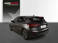 Usado Ford Focus ST-Line 126 CV (92 kW) 2024 Gris Berlina