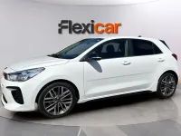 Usado Kia Rio GT-Line 120 CV (88 kW) 2020 Blanco Berlina