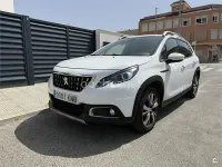 Usado Peugeot 2008 Allure 130 CV (95 kW) 2018 Blanco SUV