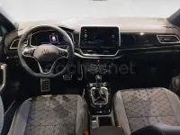 Usado VW T-Roc R-line 150 CV (110 kW) 2023 Gris / plata SUV