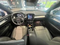 Usado Volvo XC40 Core 129 CV (94 kW) 2022 Azul SUV
