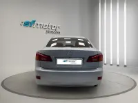 Usado Lexus IS220d Luxury Line 177 CV (130 kW) 2006 Gris / plata Berlina