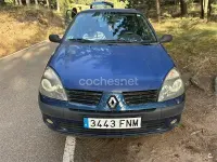 Usado Renault Clio II Authentique 70 CV (51 kW) 2007 Azul Berlina