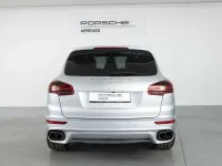 Usado Porsche Cayenne Turbo 519 CV (381 kW) 2015 Plateado SUV