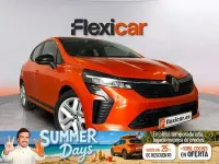 Usado Renault Clio Techno 91 CV (66 kW) 2025 Naranja Utilitario