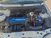 Usado Ford Fiesta 90 CV (66 kW) 2000 Blanco Utilitario