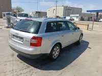 Usado Audi A4 130 CV (95 kW) 2003 Gris / plata Familiar
