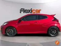 Usado Toyota Yaris 261 CV (191 kW) 2022 Rojo Utilitario