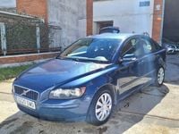 Usado Volvo S40 Kinetic 136 CV (100 kW) 2005 Azul Berlina