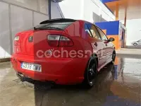 Usado Seat Leon Sport 150 CV (110 kW) 2003 Rojo Utilitario