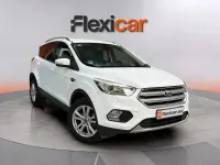 Usado Ford Kuga Titanium 120 CV (88 kW) 2018 Blanco SUV