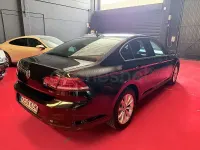 Usado VW Passat Advance 120 CV (88 kW) 2017 Negro Berlina