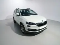 Usado Skoda Karoq Ambition 150 HP (110 kW) 2020 Branco SUV