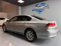 Usado VW Passat Edition 150 CV (110 kW) 2018 Gris / plata Berlina