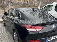 Usado Hyundai i30 120 CV (88 kW) 2019 Negro Berlina