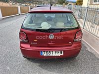 Usado VW Polo Advance 75 CV (55 kW) 2006 Granate Utilitario