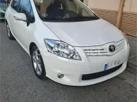 Usado Toyota Auris Active 132 CV (97 kW) 2011 Blanco Utilitario