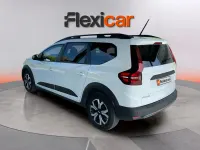 Usado Dacia Jogger Expression 110 CV (80 kW) 2023 Blanco Monovolumen