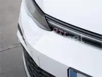 Usado VW Golf VIII GTI 245 CV (180 kW) 2021 Blanco Berlina