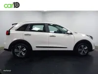 Usado Kia Niro 141 CV (103 kW) 2021 Blanco SUV