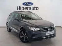 Usado VW Tiguan Life 150 CV (110 kW) 2023 Gris SUV