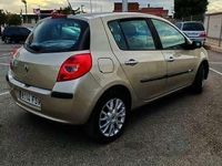 Usado Renault Clio II Authentique 68 CV (50 kW) 2007 Beige Utilitario