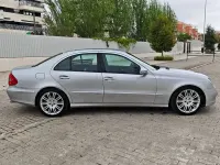 Usado Mercedes E220 Elegance 170 CV (125 kW) 2009 Gris / plata Berlina