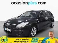 Usado Hyundai i30 Classic 109 CV (80 kW) 2010 Negro Utilitario