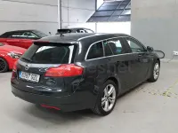 Usado Opel Insignia Cosmo 160 CV (117 kW) 2010 Gris / plata Familiar