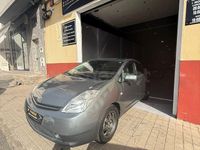 Usado Toyota Prius 112 CV (82 kW) 2005 Gris / plata Utilitario