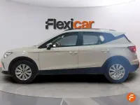 Usado Seat Arona Style 110 CV (80 kW) 2021 Blanco SUV