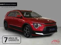 Usado Kia Niro 141 CV (103 kW) 2023 Runway red (cr5) SUV