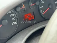 Usado Fiat Punto Dynamic 60 CV (44 kW) 2004 Azul Utilitario
