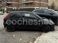 Usado Ford Fiesta Futura 80 CV (58 kW) 2008 Negro Utilitario