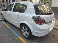 Usado Opel Astra Cosmo 100 CV (73 kW) 2007 Blanco Berlina