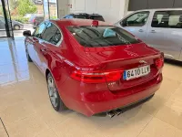 Usado Jaguar XE SE 179 CV (131 kW) 2021 Rojo Berlina