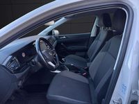 Usado VW Polo 95 CV (69 kW) 2023 Beige Utilitario