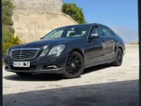 Usado Mercedes E240 Elegance 387 CV (284 kW) 2009 Gris Berlina