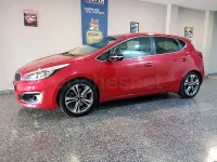 Usado Kia Ceed 120 CV (88 kW) 2017 Granate Utilitario